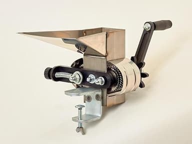 Máquina Rajadora de Aceitunas Sobremesa Acero Inoxidable Manivela Tolva Cuchillas Inox Dientes de Sierra Sin Atascos