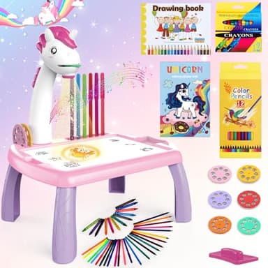 BuzzoXerex Proyector Dibujo Niños, 48 Piezas Mesa Dibujo Proyección Niños con 48 Motivos, Cuaderno de Dibujo, Libro de Pegatinas, Rotuladores de Colores para Niños de 3-10 Años (Rosa)